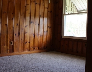 2300 Farrand Street - Photo Thumbnail 7