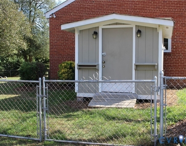 2300 Farrand Street - Photo Thumbnail 25