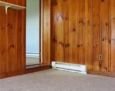 2300 Farrand Street - Photo Thumbnail 8