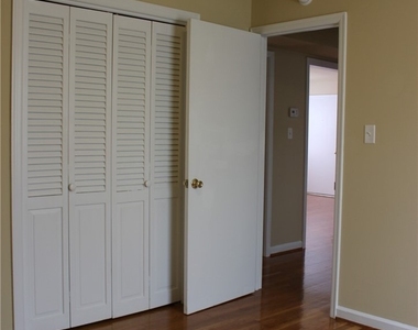 110 Dupuy Avenue - Photo Thumbnail 2