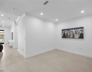 23191 Fashion Dr - Photo Thumbnail 28