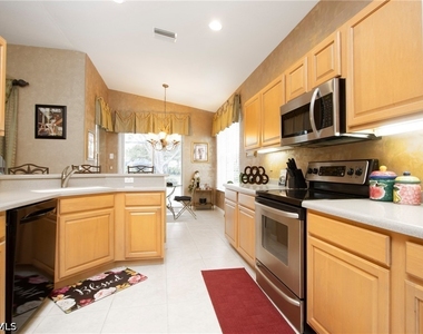 12914 Brynwood Preserve Lane - Photo Thumbnail 8