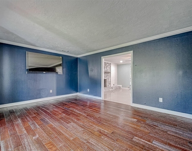 8110 Bent Oak Lane - Photo Thumbnail 22
