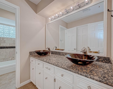 8110 Bent Oak Lane - Photo Thumbnail 30