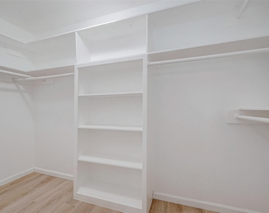 8110 Bent Oak Lane - Photo Thumbnail 40