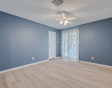 8110 Bent Oak Lane - Photo Thumbnail 26