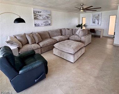 10475 Gulf Shore Drive - Photo Thumbnail 7