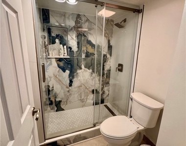 10475 Gulf Shore Drive - Photo Thumbnail 15