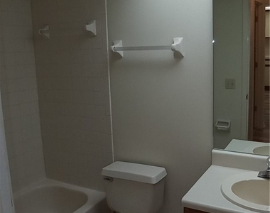 2135 Crystal Drive - Photo Thumbnail 17
