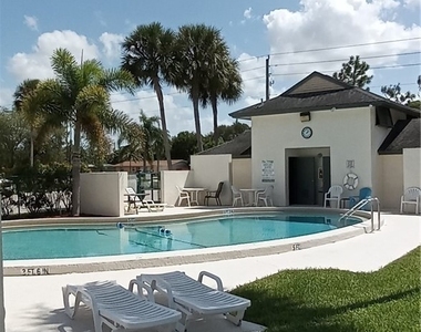 2135 Crystal Drive - Photo Thumbnail 3