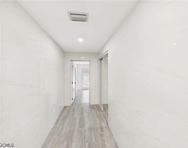 567 13th Street N - Photo Thumbnail 8