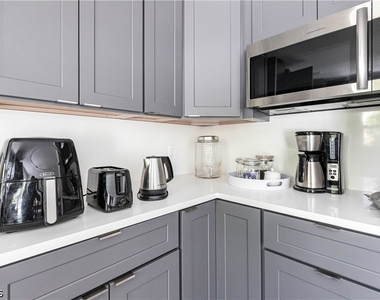 15410 Allen Way - Photo Thumbnail 20