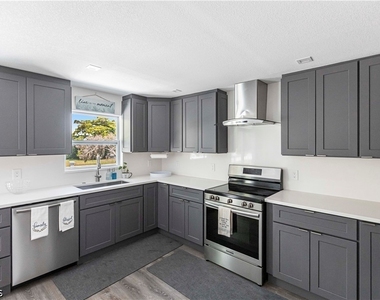 15410 Allen Way - Photo Thumbnail 17