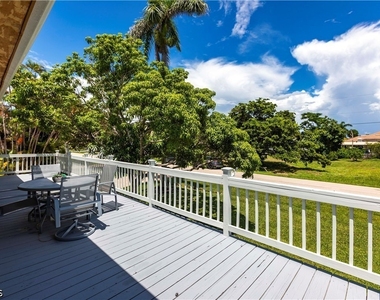 15410 Allen Way - Photo Thumbnail 12