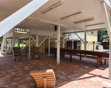 15410 Allen Way - Photo Thumbnail 5