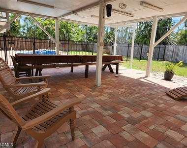 15410 Allen Way - Photo Thumbnail 3