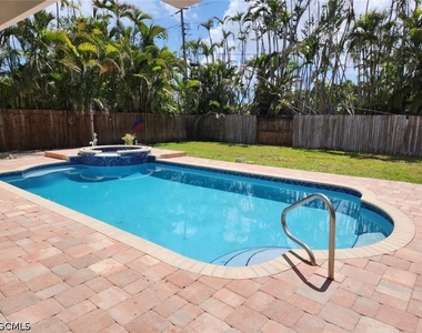 15410 Allen Way - Photo Thumbnail 2