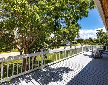 15410 Allen Way - Photo Thumbnail 11