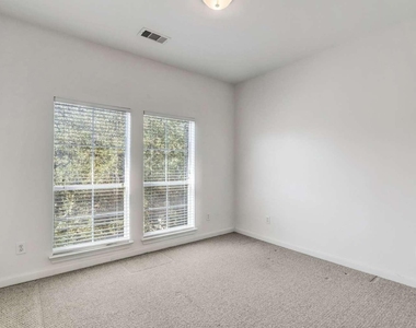 3001 Murworth Drive - Photo Thumbnail 10
