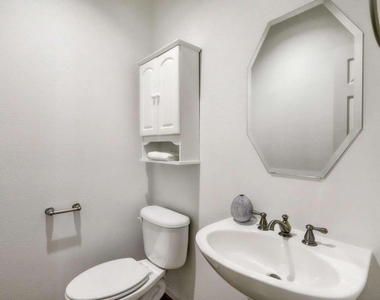 3001 Murworth Drive - Photo Thumbnail 7