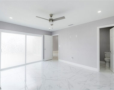 17334 Birchwood Lane - Photo Thumbnail 21