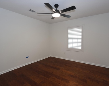 4839 Mcdermed Drive - Photo Thumbnail 16