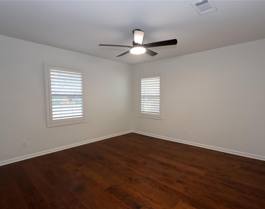 4839 Mcdermed Drive - Photo Thumbnail 14