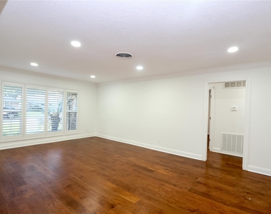 4839 Mcdermed Drive - Photo Thumbnail 4