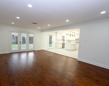 4839 Mcdermed Drive - Photo Thumbnail 6