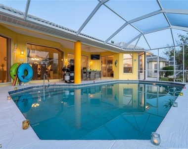 4412 Sw 26th Avenue - Photo Thumbnail 1