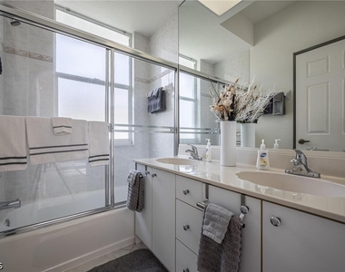 4412 Sw 26th Avenue - Photo Thumbnail 19