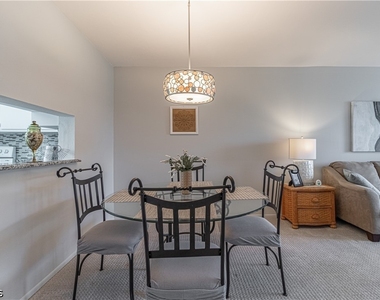 6220 Augusta Drive - Photo Thumbnail 3