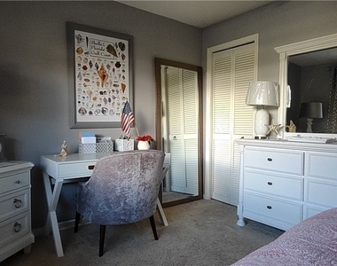 13076 Cross Creek Court - Photo Thumbnail 9