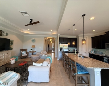 3920 King Edwards Street - Photo Thumbnail 5