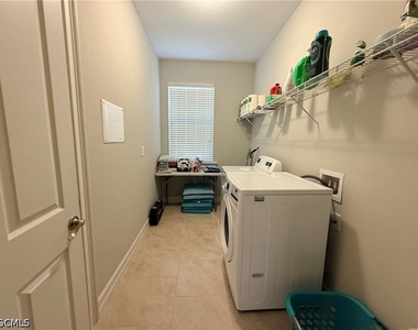 3920 King Edwards Street - Photo Thumbnail 17