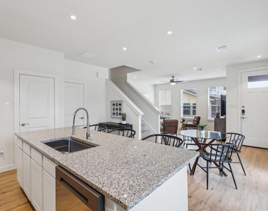 631 Canvas Ave - Photo Thumbnail 8