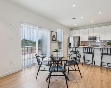 631 Canvas Ave - Photo Thumbnail 4