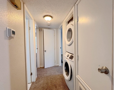 7900 N Stadium Drive - Photo Thumbnail 4