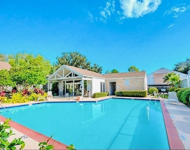 7900 N Stadium Drive - Photo Thumbnail 13