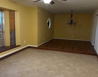 4503 Patterson Lane - Photo Thumbnail 5