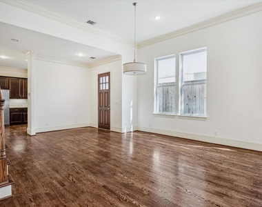 1407 Knox Street - Photo Thumbnail 6