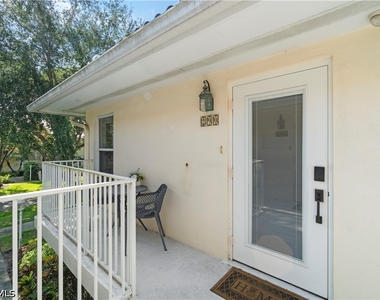 290 4th Street S - Photo Thumbnail 14