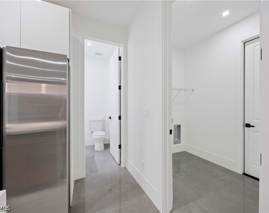 2619 23rd Street W - Photo Thumbnail 24