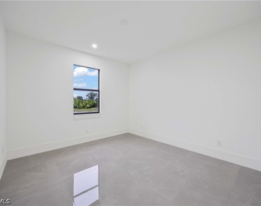 2619 23rd Street W - Photo Thumbnail 19