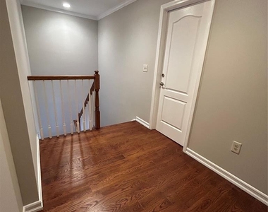 220 Butternut - Photo Thumbnail 18