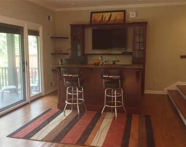 220 Butternut - Photo Thumbnail 3