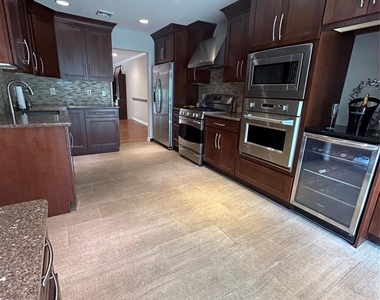 220 Butternut - Photo Thumbnail 8
