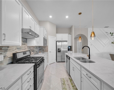 19649 Aqua View Lane - Photo Thumbnail 7