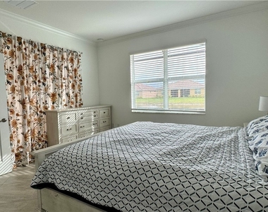 2066 Tamarron Lane - Photo Thumbnail 12