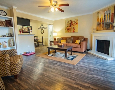 1230 Fm 1960 Bypass Road E - Photo Thumbnail 5